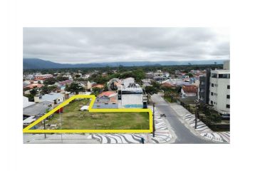 Terrenos de Frente para o Mar no Balneario Riviera em Matinhos