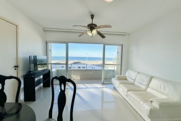 APARTAMENTO COM VISTA PARA O MAR EM CAIOBÁ  - Ref.: 712